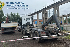 В Зеленограде рабочий погиб во время ремонта погрузчика
