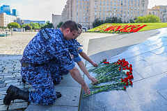 Столичные росгвардейцы почтили память российских воинов, погибших в Первой мировой войне