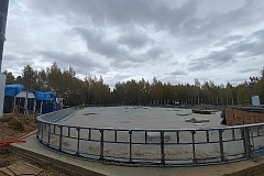 Работы по реконструкции катка в Матушкино выполнены на 70%