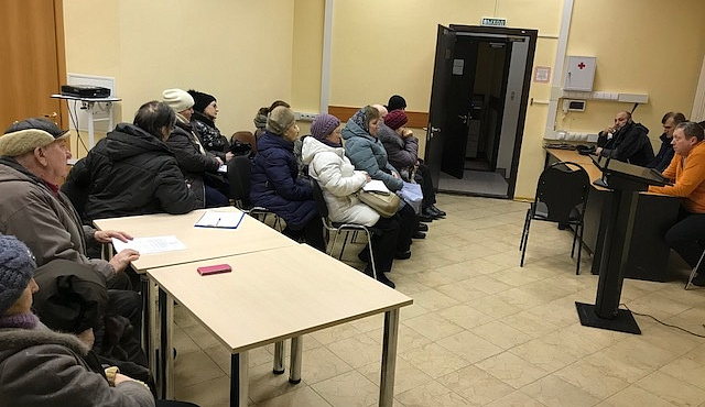 С жителями корп. 403 обсудили вопросы капитального ремонта